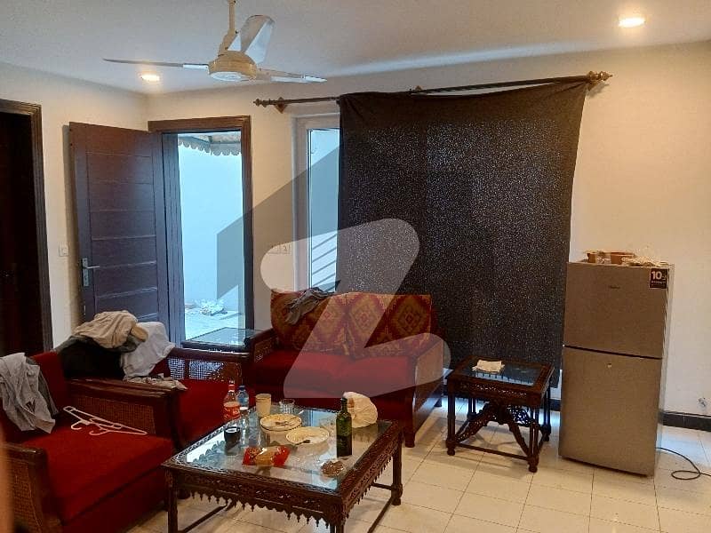 1 Bed Basement Like Studio Appartment For Rent