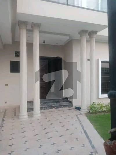 گارڈن ٹاؤن - ابو بھکر بلاک گارڈن ٹاؤن,لاہور میں 10 کمروں کا 4 کنال مکان 18.0 لاکھ میں کرایہ پر دستیاب ہے۔ گارڈن ٹاؤن - ابو بھکر بلاک گارڈن ٹاؤن,لاہور میں 10 کمروں کا 4 کنال مکان 18.0 لاکھ میں کرایہ پر دستیاب ہے۔