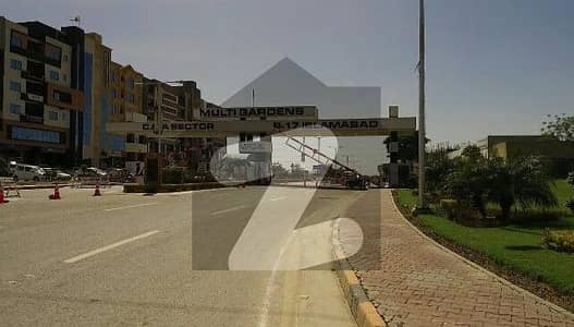 بی