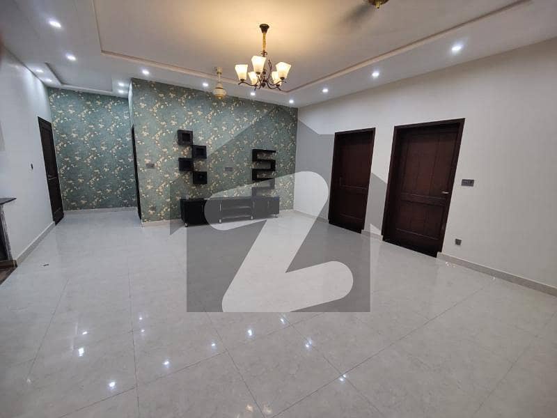 UPPER PORTION 2BEDROOM TV LOUNGE PARKING UPPER PORTION 2BEDROOM TV LOUNGE PARKING