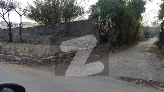 G. 14.4 Corner Plots Very Nice Location Available For Sale