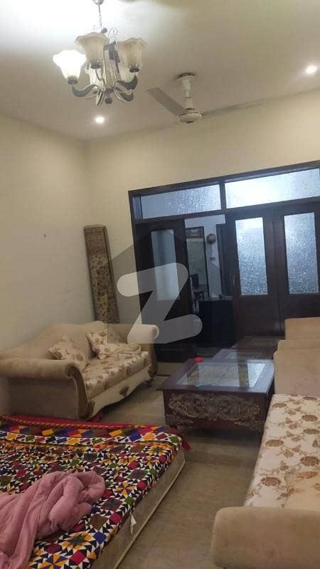 5 MARLA LOWER PORTION AVAILABLE FOR RENT 5 MARLA LOWER PORTION AVAILABLE FOR RENT