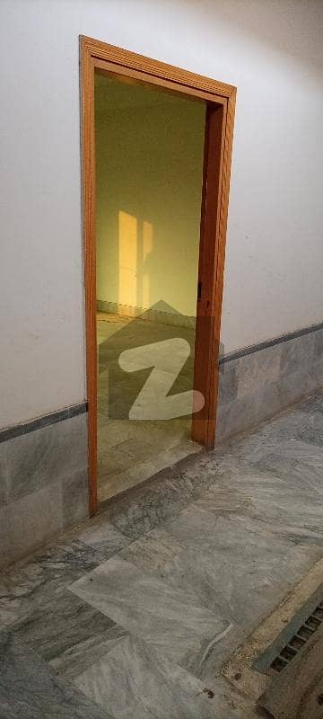 1 BED APARTMENT AVAILABLE FOR RENT.