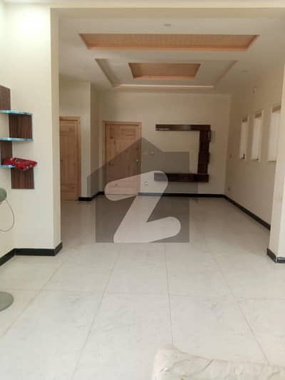 UPPER PORTION AVAILABLE FOR RENT IN BANIGALA
