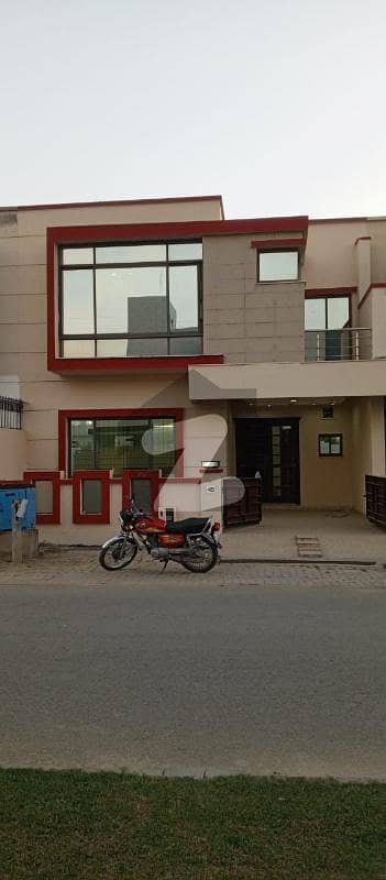 پیراگون سٹی لاہور میں 3 کمروں کا 5 مرلہ مکان 80.0 ہزار میں کرایہ پر دستیاب ہے۔