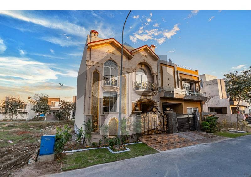 Most Beautiful 5 Marla Spanish Design House Available For Sale in DHA 9 Town