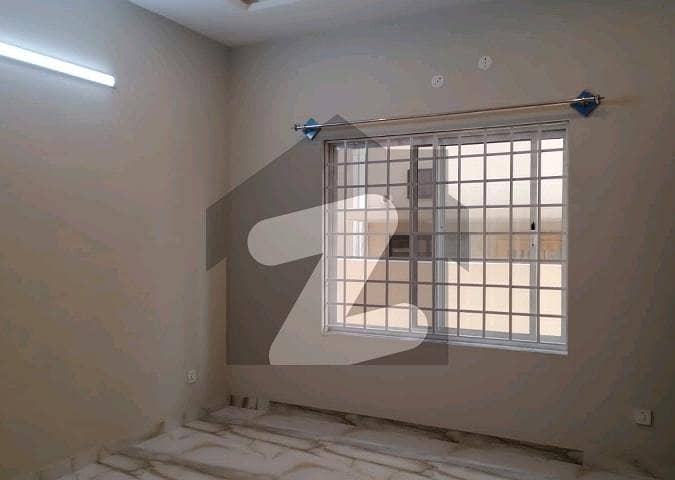 House 14 Marla For Sale In I-8/2 House 14 Marla For Sale In I-8/2