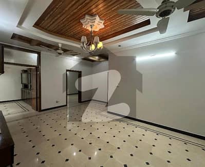 In I-8/3 11 Marla House For Sale