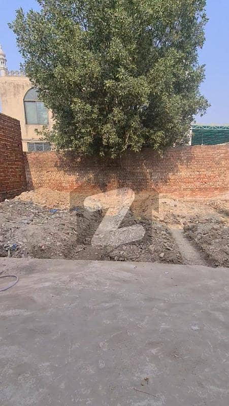 اوقاف کالونی لاہور میں 4 مرلہ رہائشی پلاٹ 35.0 لاکھ میں برائے فروخت۔ اوقاف کالونی لاہور میں 4 مرلہ رہائشی پلاٹ 35.0 لاکھ میں برائے فروخت۔