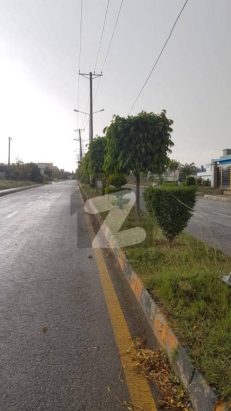 University Town Block E Islamabad