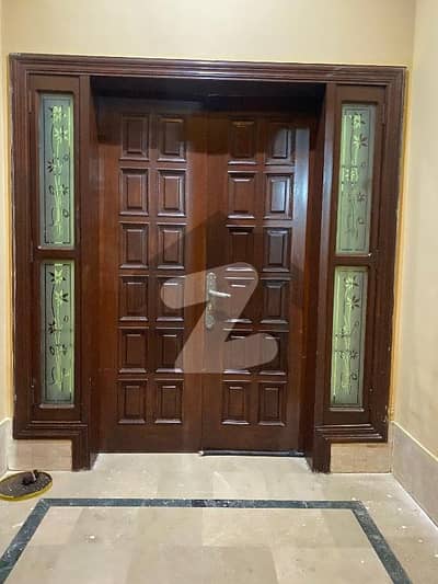 پی سی ایس آئی آر ہاؤسنگ سکیم فیز 2 ۔ بلاک بی پی سی ایس آئی آر ہاؤسنگ سکیم فیز 2,پی سی ایس آئی آر ہاؤسنگ سکیم,لاہور میں 5 کمروں کا 1 کنال مکان 6.25 کروڑ میں برائے فروخت۔