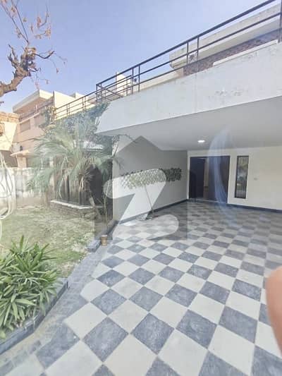 1 Kanal House For Rent In DHA Phase 1 3 Beds, 4 Bathrooms