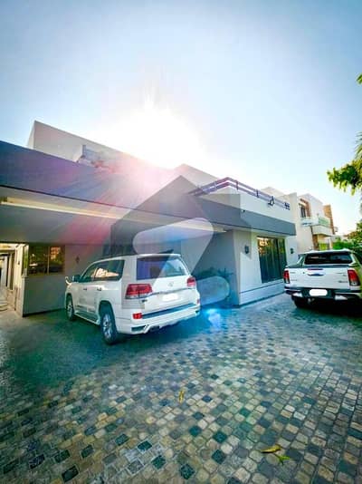 1 KANAL 3 BEDROOM HOUSE FOR SALE IN DHA PHASE 6