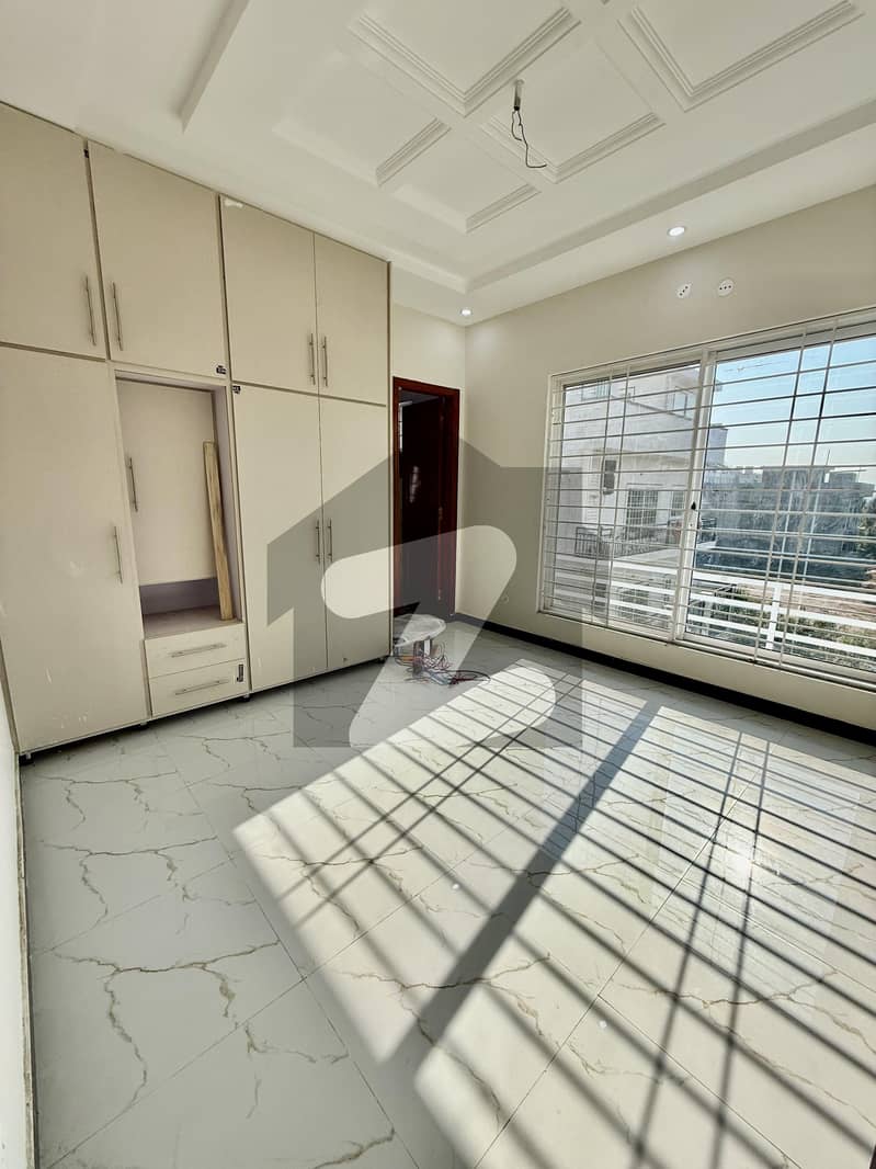 8 Marla Upper Portion Available For Rent 8 Marla Upper Portion Available For Rent