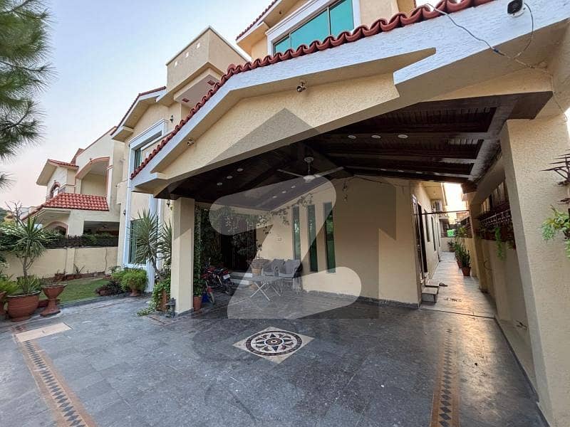 Investor Rate 1 Kanal Beautiful House For Sale In Bahria Town Islamabad Investor Rate 1 Kanal Beautiful House For Sale In Bahria Town Islamabad