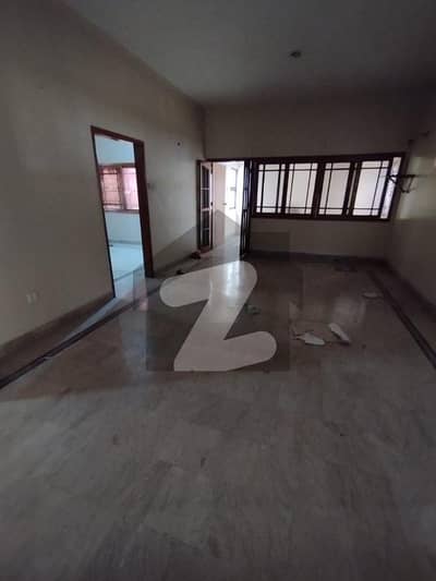 600 Square Yards Upper Portion In Gulshan-e-Iqbal Town Best Option