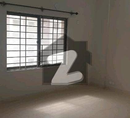 A Flat Of 2600 Square Feet In Karachi