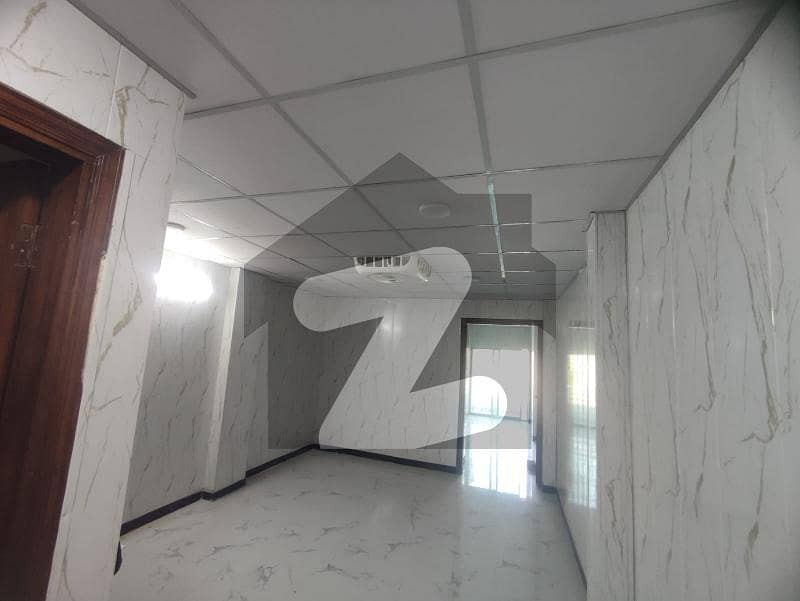 I-8 MARKAZ 418 SQ FEET OFFICE FOR RENT