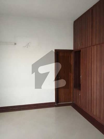 1 kanal upper portion for rent