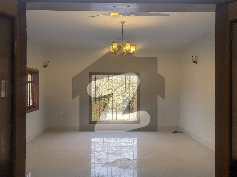 500 Yards Bungalow For Rent