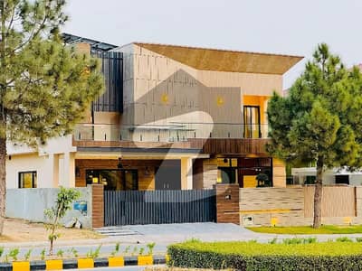 ڈی ایچ اے ڈیفینس فیز 2 ڈی ایچ اے ڈیفینس,اسلام آباد میں 5 کمروں کا 1 کنال مکان 15.0 کروڑ میں برائے فروخت۔ ڈی ایچ اے ڈیفینس فیز 2 ڈی ایچ اے ڈیفینس,اسلام آباد میں 5 کمروں کا 1 کنال مکان 15.0 کروڑ میں برائے فروخت۔