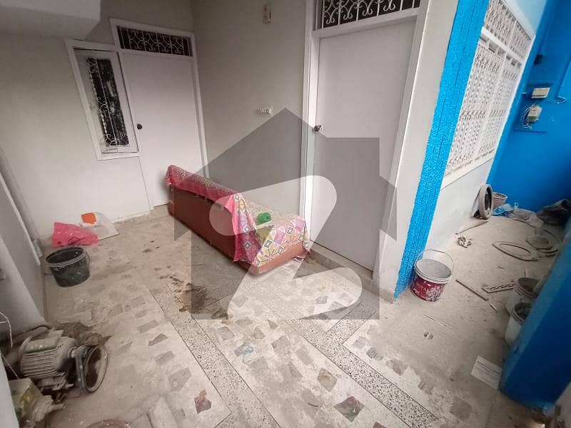 1 Crore 10 Lac Mai 80 Gaz Ka Ground +1 House North Karachi 5C/2 Mai