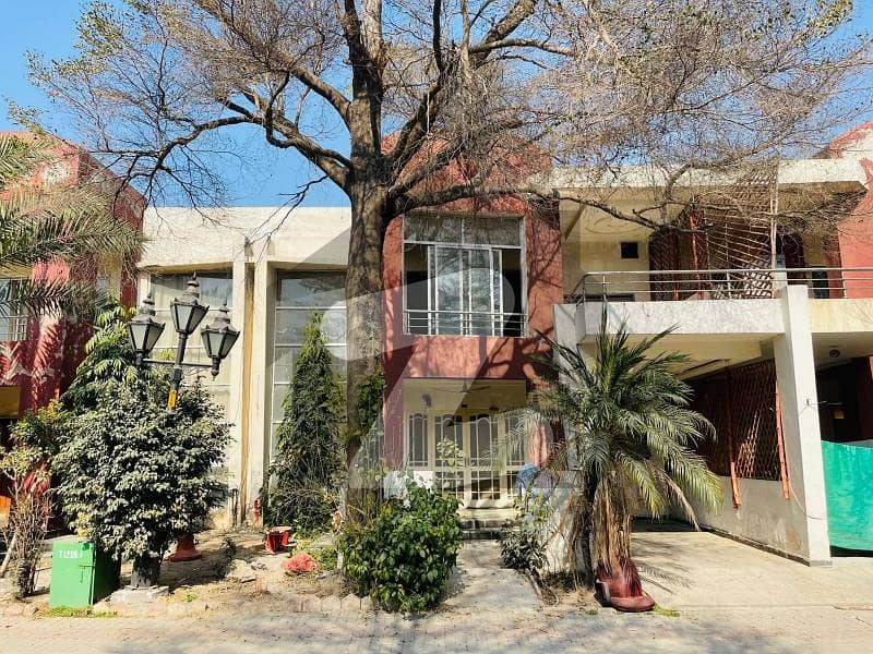 8 Marla House Used European Safri Villas Bahria Town 8 Marla House Used European Safri Villas Bahria Town