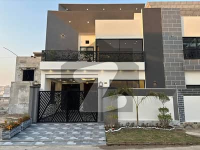 5 Marla Triple Storey Brand New Modern House For Sale In Buch Villas Multan.