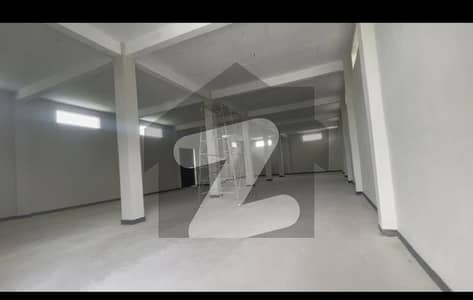 راوت انڈسٹریل اسٹیٹ راولپنڈی میں 2 کنال گودام 3.75 لاکھ میں کرایہ پر دستیاب ہے۔