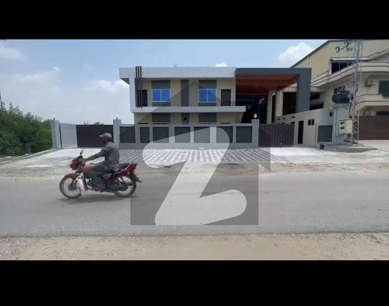 راوت انڈسٹریل اسٹیٹ راولپنڈی میں 2 کنال گودام 3.5 لاکھ میں کرایہ پر دستیاب ہے۔ راوت انڈسٹریل اسٹیٹ راولپنڈی میں 2 کنال گودام 3.5 لاکھ میں کرایہ پر دستیاب ہے۔