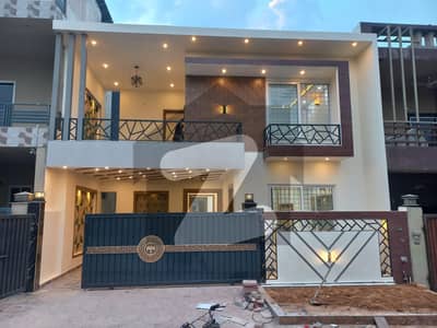 1.5 STOREY 7 MARLA BRAND NEW ELEGANT DESIGN HOUSE FOR SALE IN JINNAH GARDEN PRIME LOCATION