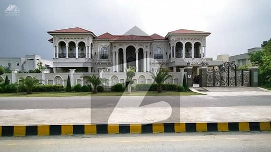2 KANAL ORIGINAL FAISAL RASOOL SPANISH DESIGN BUNGALOW WITH BEAUTIFUL LAWN FOR SALE NEAR TO PARK.