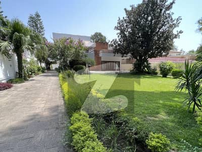 Offering 2500 Square Yards Exclusive Corner Property With Two Sided Frontage For Sale At Prime Location F6. Offering 2500 Square Yards Exclusive Corner Property With Two Sided Frontage For Sale At Prime Location F6.