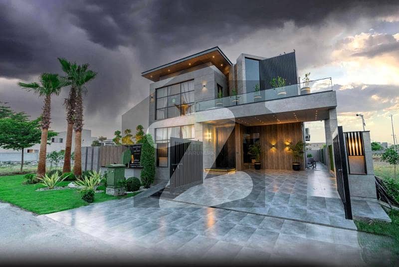 Slightly Used 1 Kanal House For Sale IN DHA Lahore