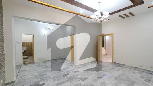 2200 Square Feet Spacious House Is Available In G-6 For sale