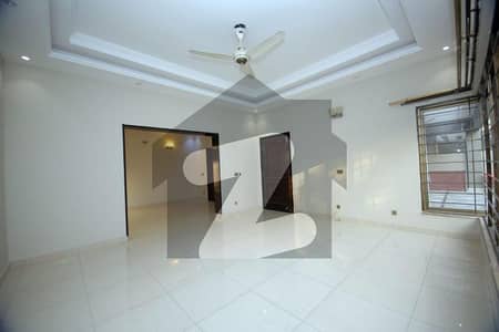 DHA Phase 3 Block Z One Kanal Full House Lowest Rent