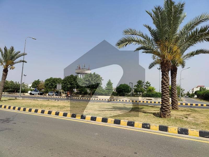 Ideal Location 5.5 Marla Plot Facing Green Belts In Reasonable Price With Gated Communities. Ideal Location 5.5 Marla Plot Facing Green Belts In Reasonable Price With Gated Communities.