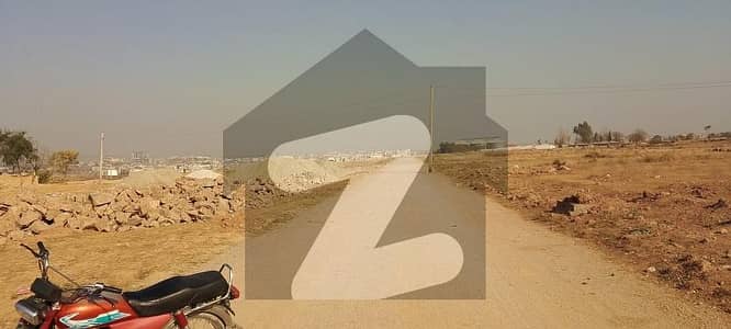 آئی۔12/1 آئی ۔ 12,اسلام آباد میں 7 مرلہ رہائشی پلاٹ 1.25 کروڑ میں برائے فروخت۔