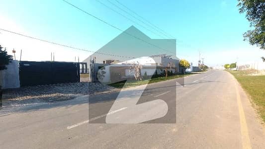 Luxurious 4 Kanal Farmhouse For Sale At Ivy Farms, Barki Road - Price: 650 Lac