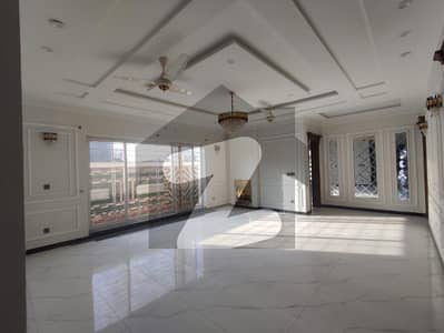 1 KANAL GOOD LOCATION HOUSE AVAILABLE FOR RENT IN OPF HOUSING SOCIETY - BLOCK D