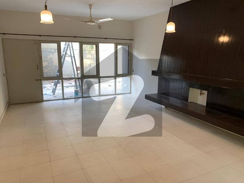 F-7 800 SQUARE YARD DOUBLE STOREY HOUSE 4 BED TILED FLOORING HUGE LAWN SERVANT QUARTER F-7 800 SQUARE YARD DOUBLE STOREY HOUSE 4 BED TILED FLOORING HUGE LAWN SERVANT QUARTER