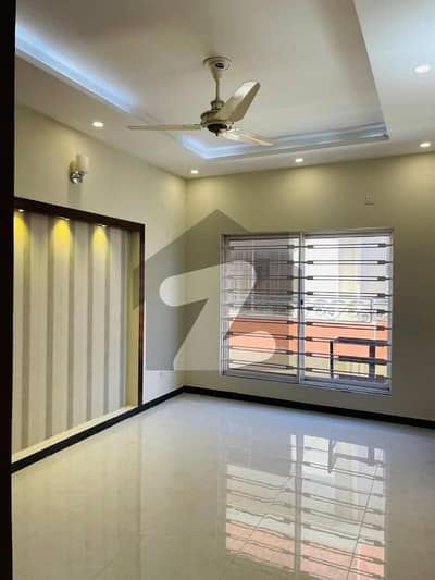 Bahria Town 1 Kanal Upper Portion For Rent