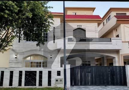 جی ۔ 7/4 جی ۔ 7,اسلام آباد میں 6 کمروں کا 6 مرلہ مکان 5.9 کروڑ میں برائے فروخت۔
