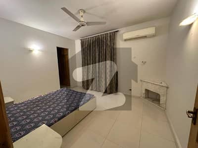 F-11 FULLY FURNISHED DOUBLE STOREY HOUSE 6 BEDS TILED FLOOR BEAUTIFUL TERRACE