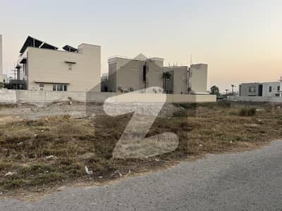 ڈی ایچ اے فیز 7 - بلاک ایس فیز 7,ڈیفنس (ڈی ایچ اے),لاہور میں 2 کنال رہائشی پلاٹ 9.35 کروڑ میں برائے فروخت۔ ڈی ایچ اے فیز 7 - بلاک ایس فیز 7,ڈیفنس (ڈی ایچ اے),لاہور میں 2 کنال رہائشی پلاٹ 9.35 کروڑ میں برائے فروخت۔