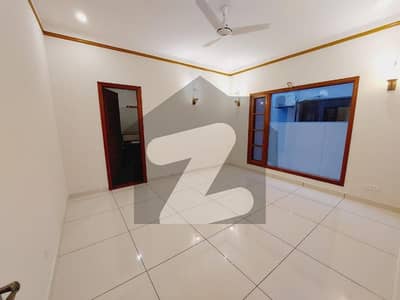 DEFENCE PHASE 5 4 BEDROOMS VILLA AVAILABLE FOR SALE HEART OF DHA HIGHTED LOCATION SUPER CLASS FINISHING DEFENCE PHASE 5 4 BEDROOMS VILLA AVAILABLE FOR SALE HEART OF DHA HIGHTED LOCATION SUPER CLASS FINISHING