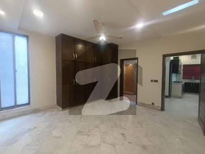 ڈی ایچ اے فیز 6 ڈیفنس (ڈی ایچ اے),لاہور میں 3 کمروں کا 14 مرلہ بالائی پورشن 85.0 ہزار میں کرایہ پر دستیاب ہے۔ ڈی ایچ اے فیز 6 ڈیفنس (ڈی ایچ اے),لاہور میں 3 کمروں کا 14 مرلہ بالائی پورشن 85.0 ہزار میں کرایہ پر دستیاب ہے۔