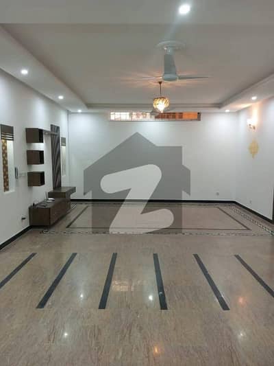 14 Marla Double Storey House / 7 Bedrooms With Attached 8 BATHROOMS/ 2 Car Parking 60 Feet Street All Facilities In Life Available School Masjid Park Hospital Market Security