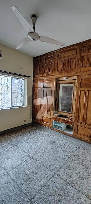 جی