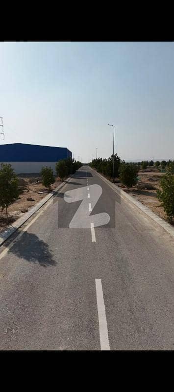 Ready To Buy A Prime Location 400 Square Yards Industrial Park With All Basic Amentias In Karachi